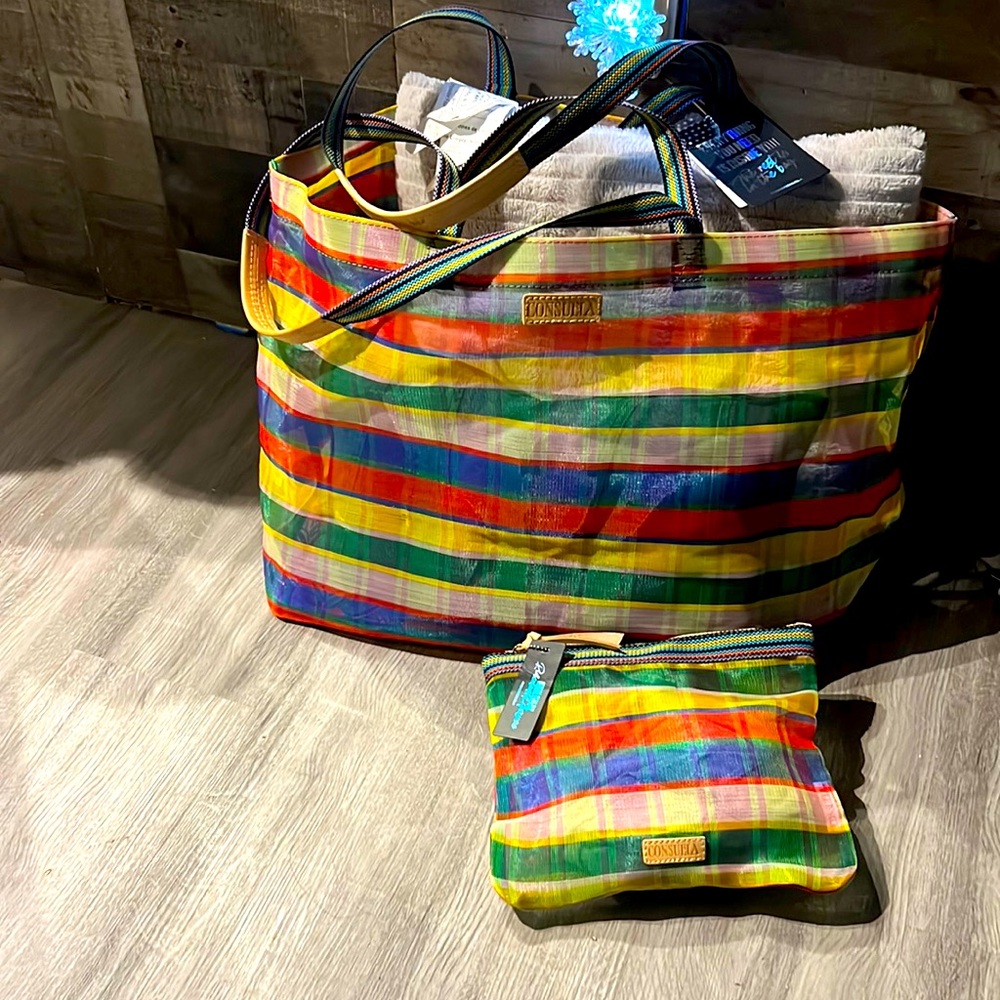 Consuela jumbo mesh with medium mesh wallet